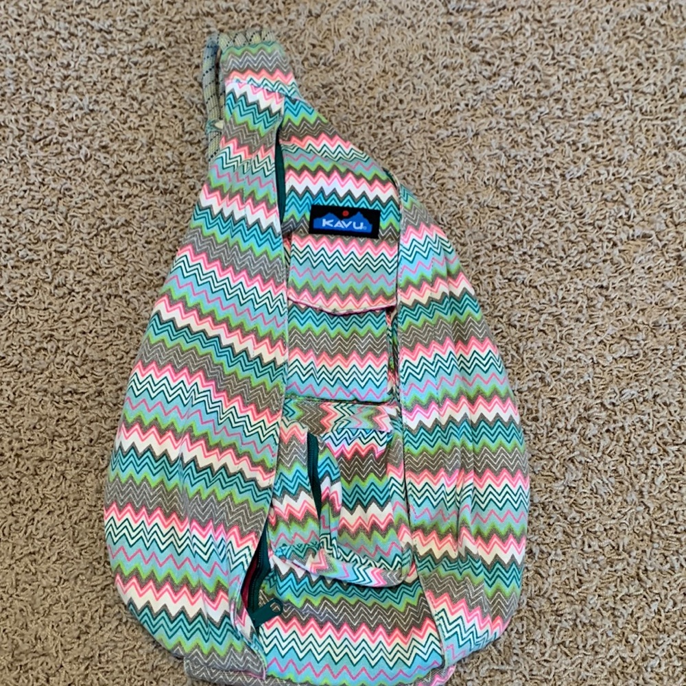 KAVU